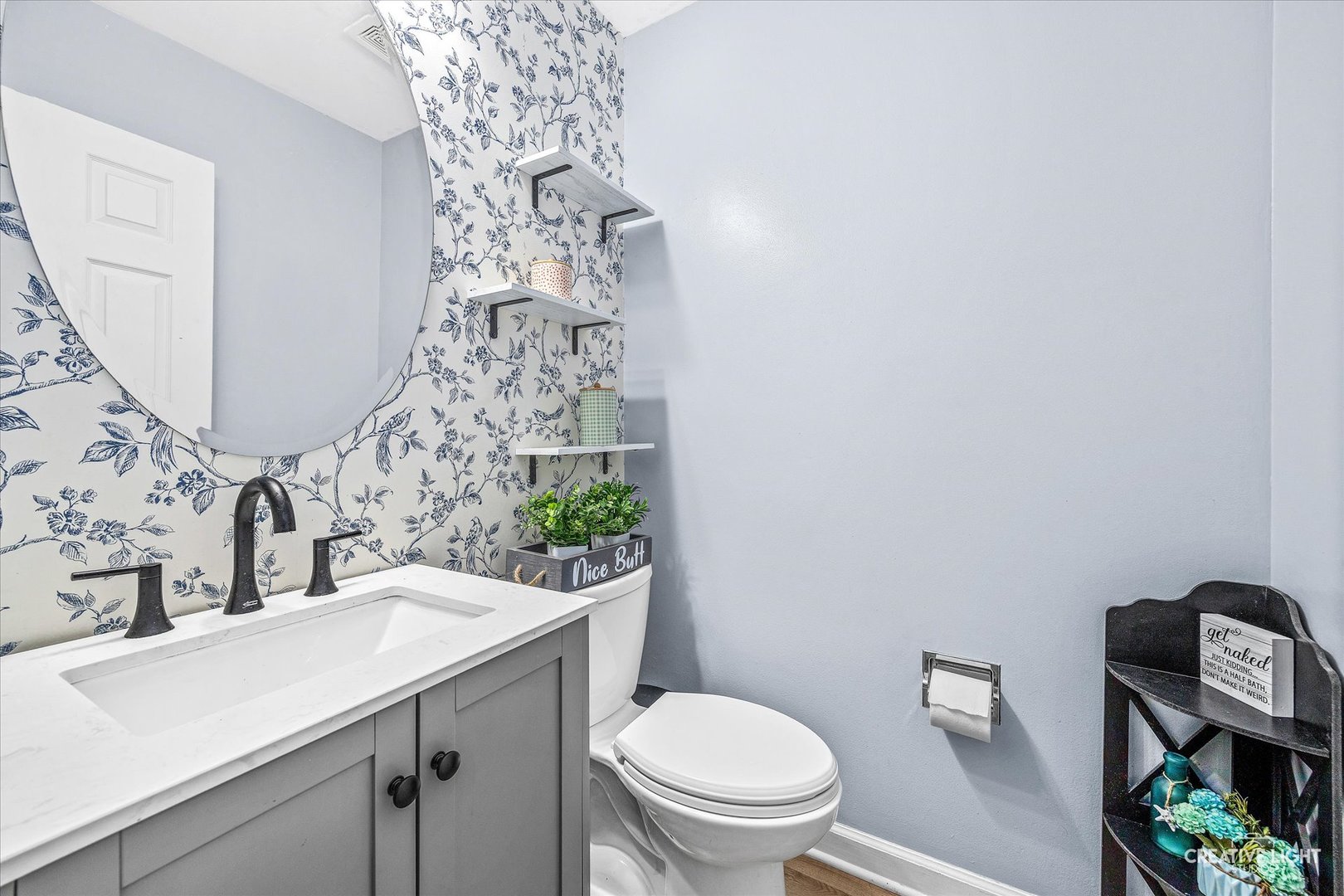1572 Andover Avenue Property Photo 3