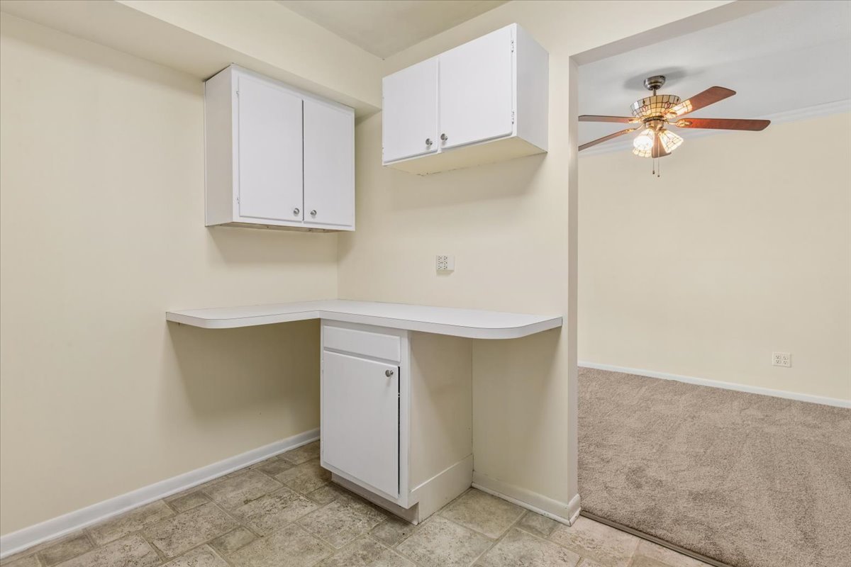 925 Spring Hill Drive 102 Property Photo 13