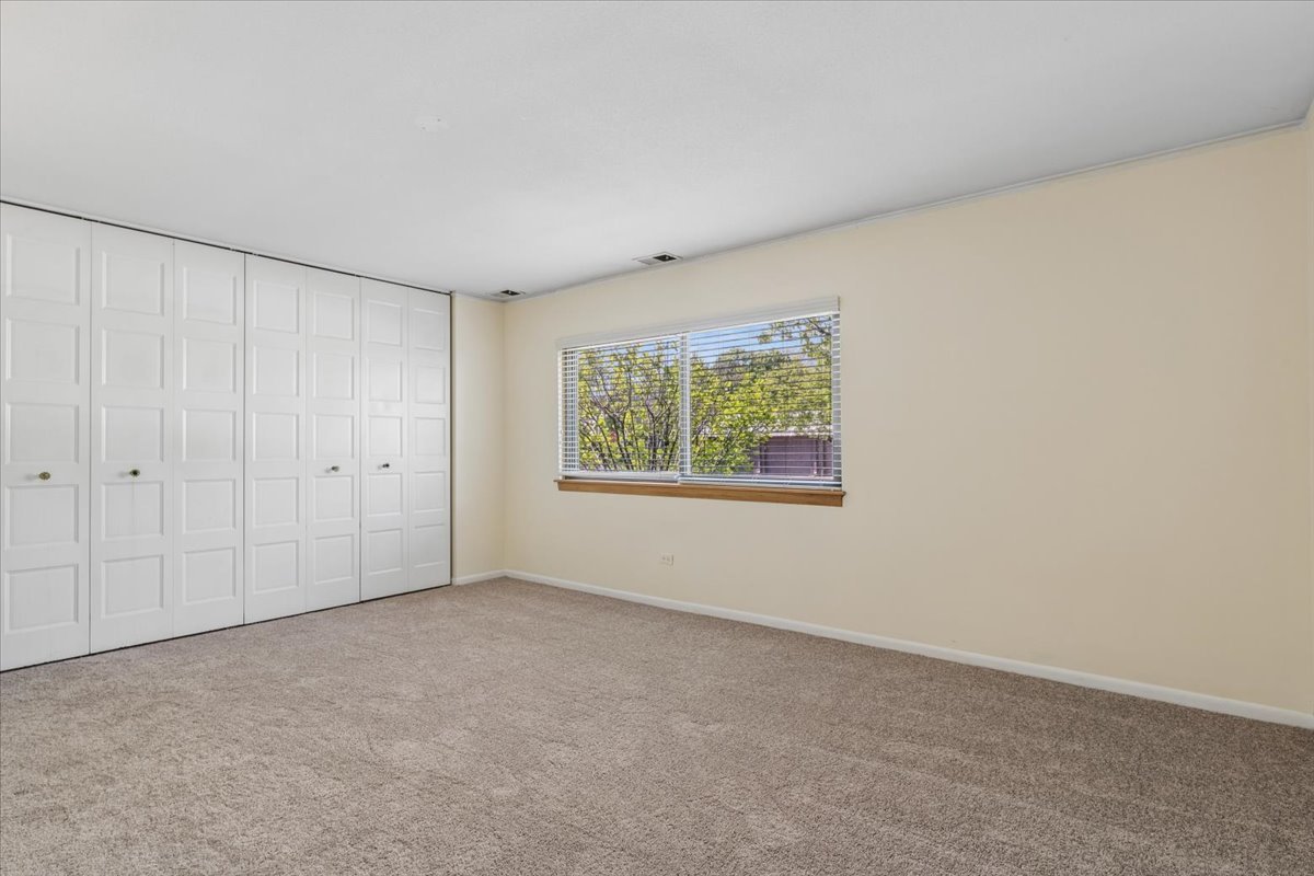 925 Spring Hill Drive 102 Property Photo 14