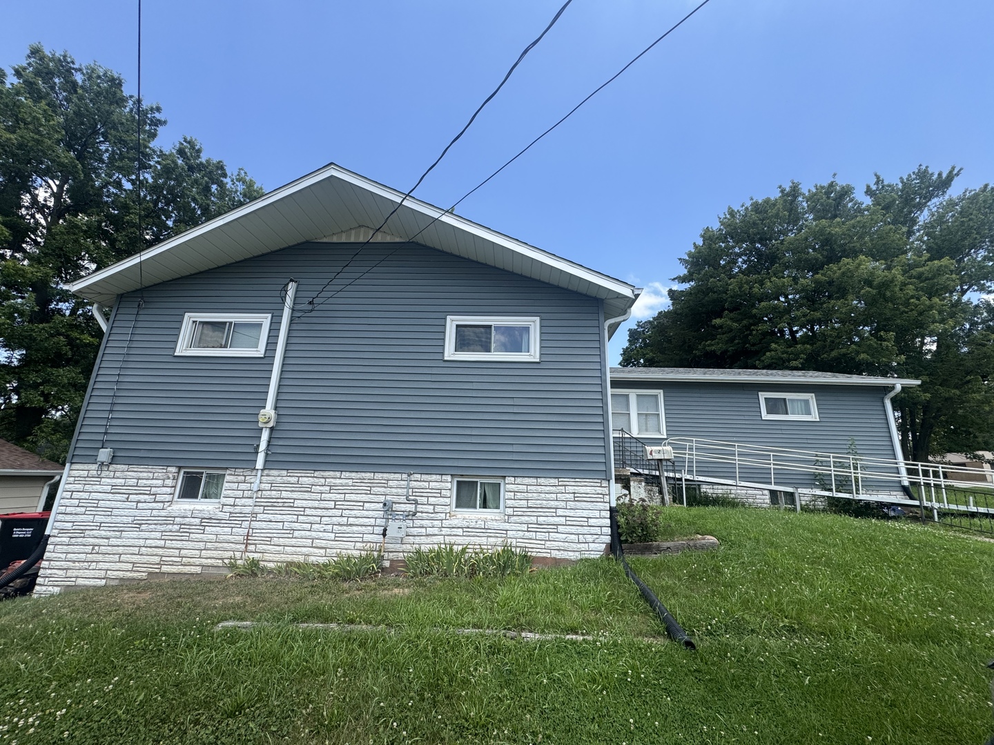1217 S College Avenue Property Photo 3