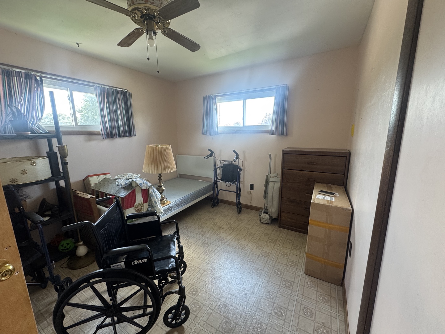 1217 S College Avenue Property Photo 8