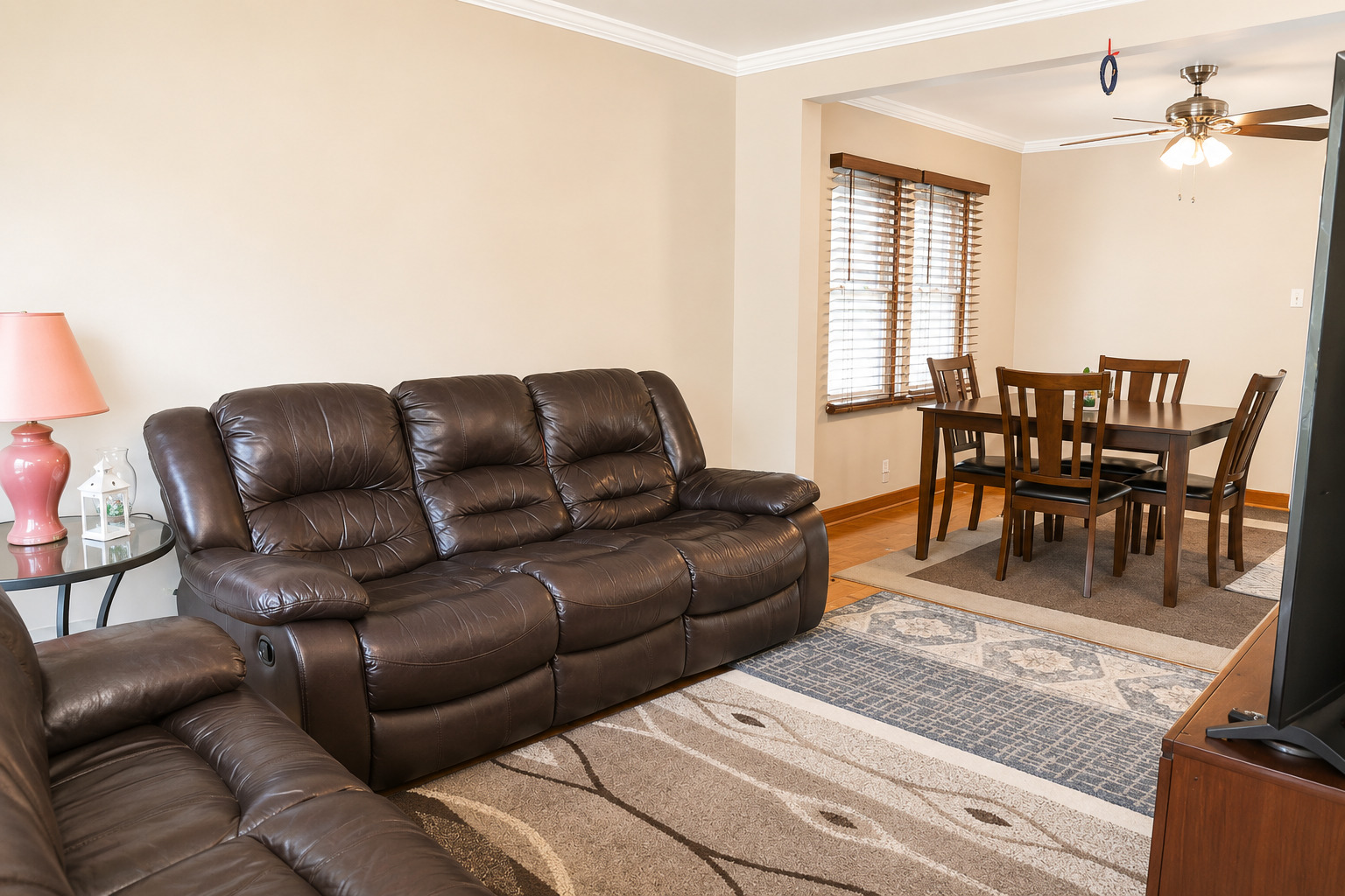 4158 W 59th Street Property Photo 4