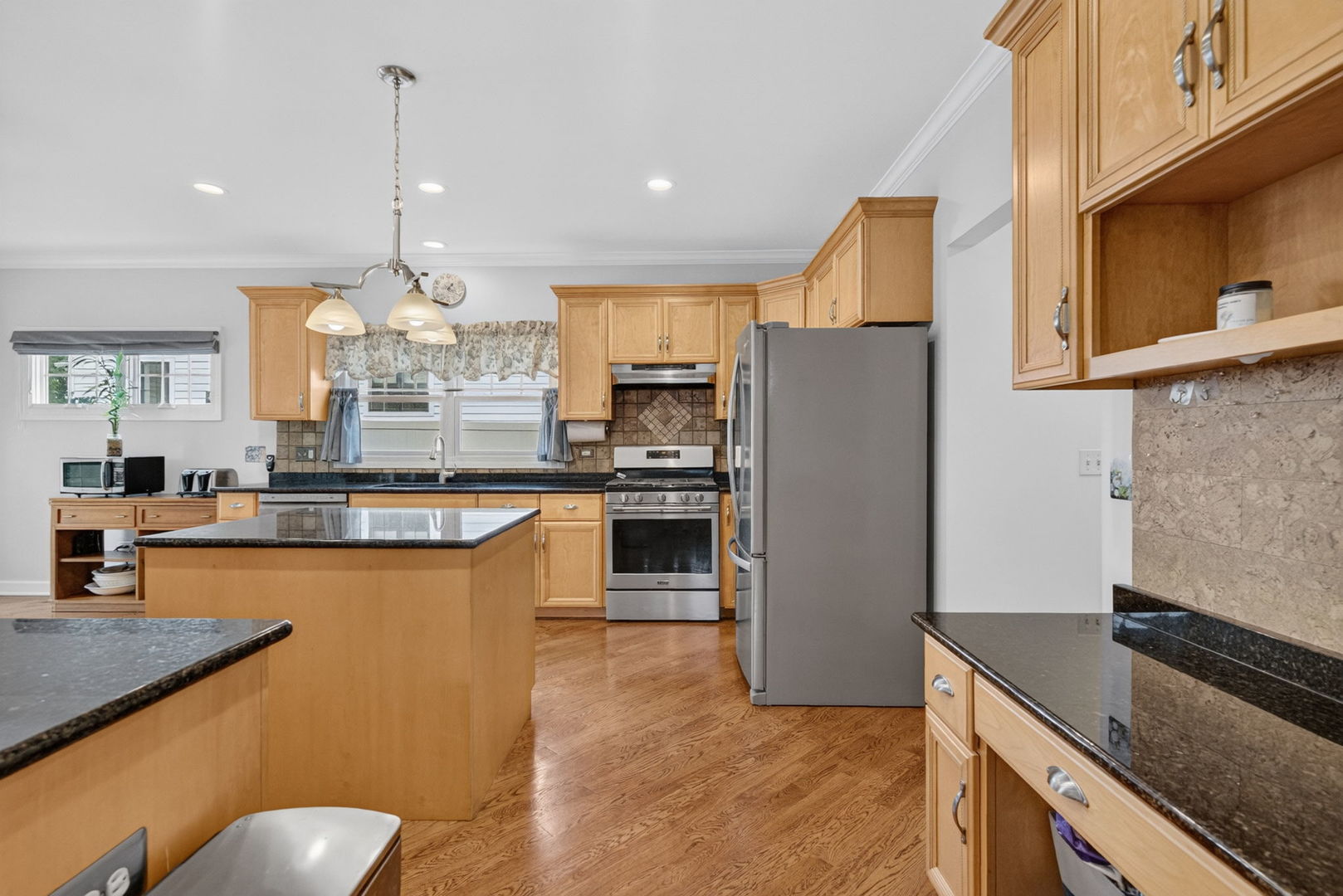 4344 Elm Street Property Photo 15