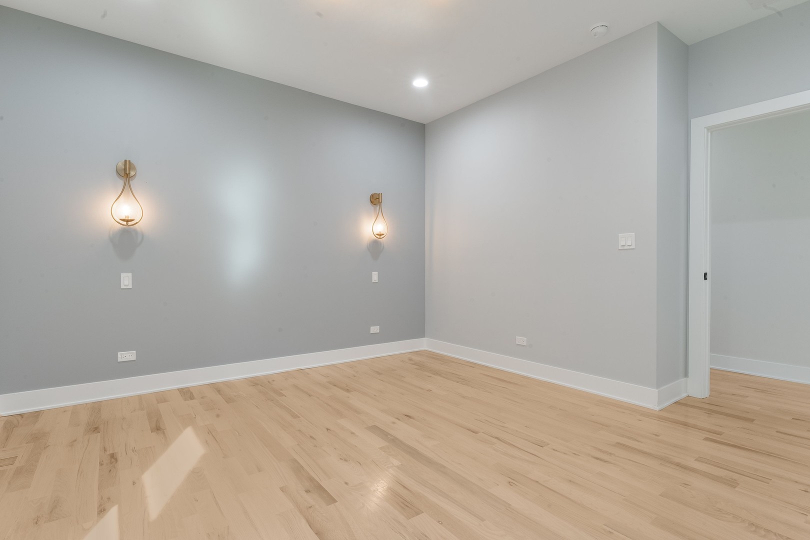 6410 S Vernon Avenue 1 Property Photo 15