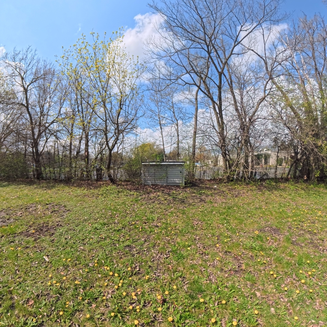 805 E Palatine Road Property Photo 7