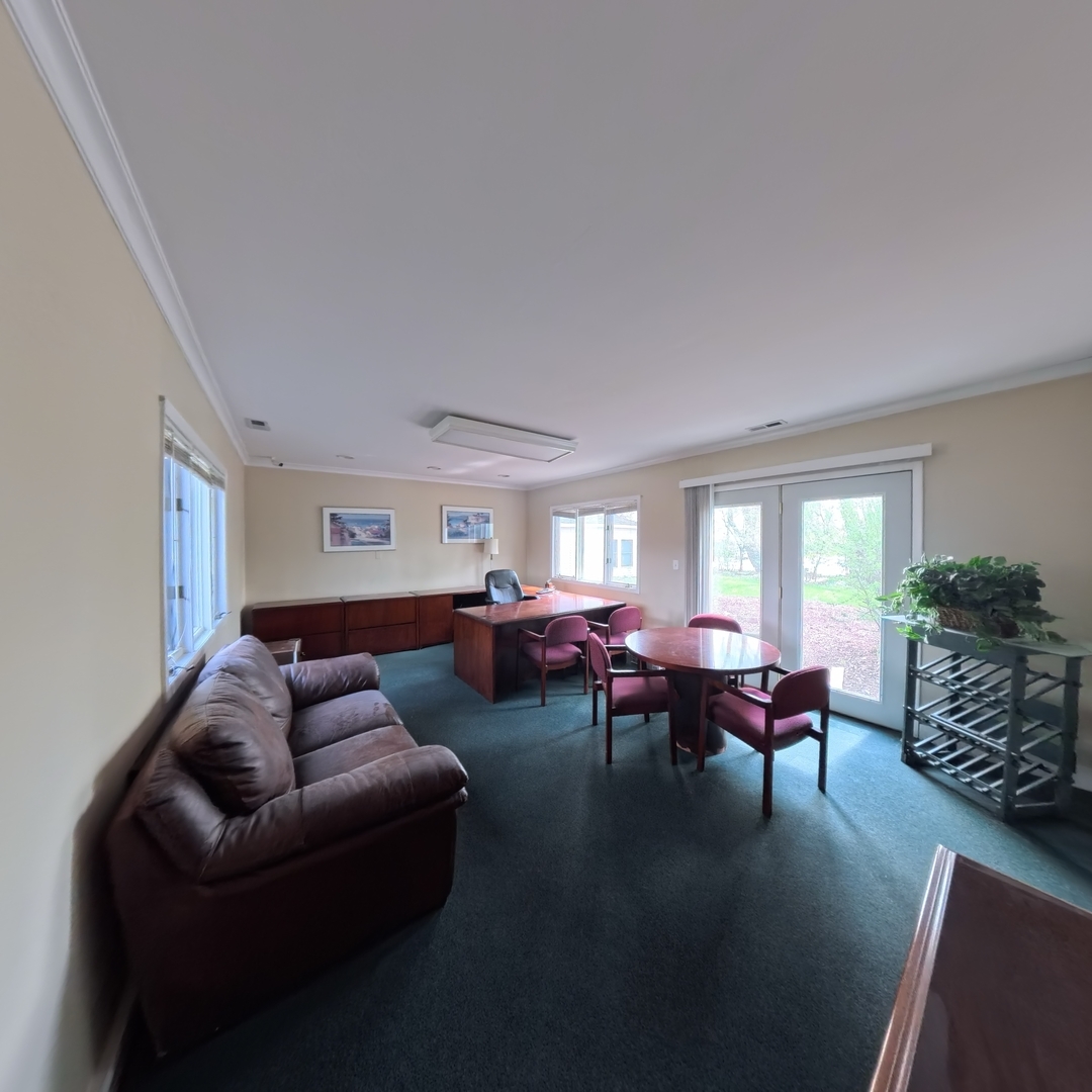 805 E Palatine Road Property Photo 29