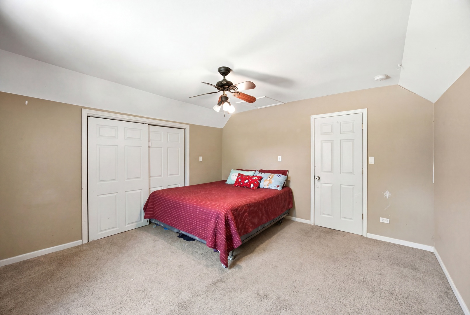344 N Worth Avenue Property Photo 18