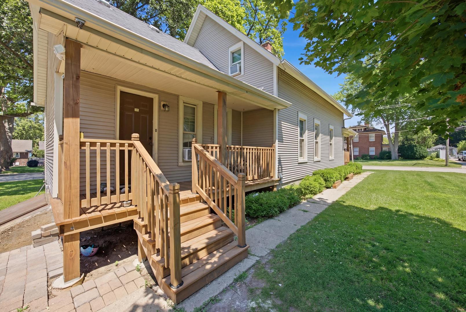 344 N Worth Avenue Property Photo 27