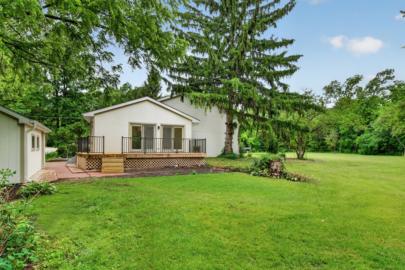 33 Valewood Road Property Photo 2