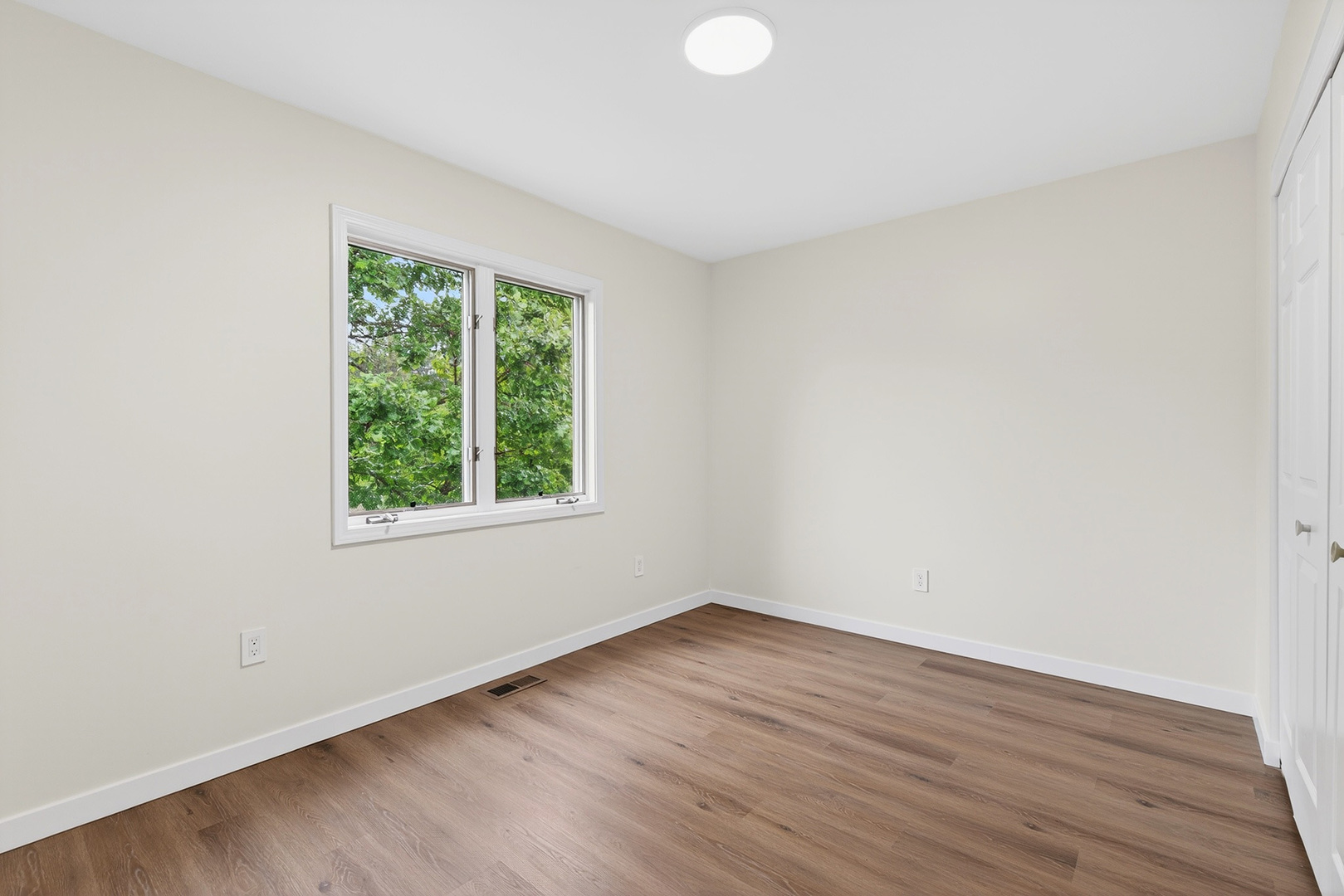 33 Valewood Road Property Photo 17