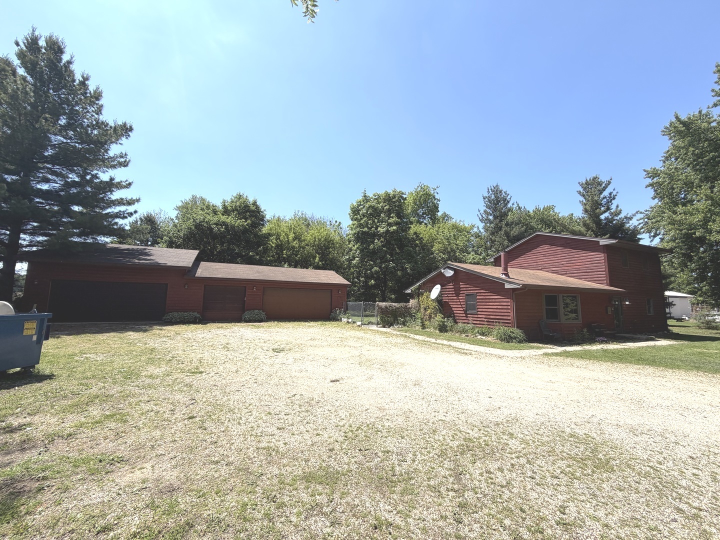 737 A Searls Road Property Photo 1