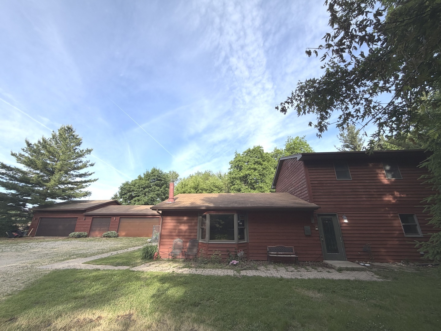 737 A Searls Road Property Photo 2