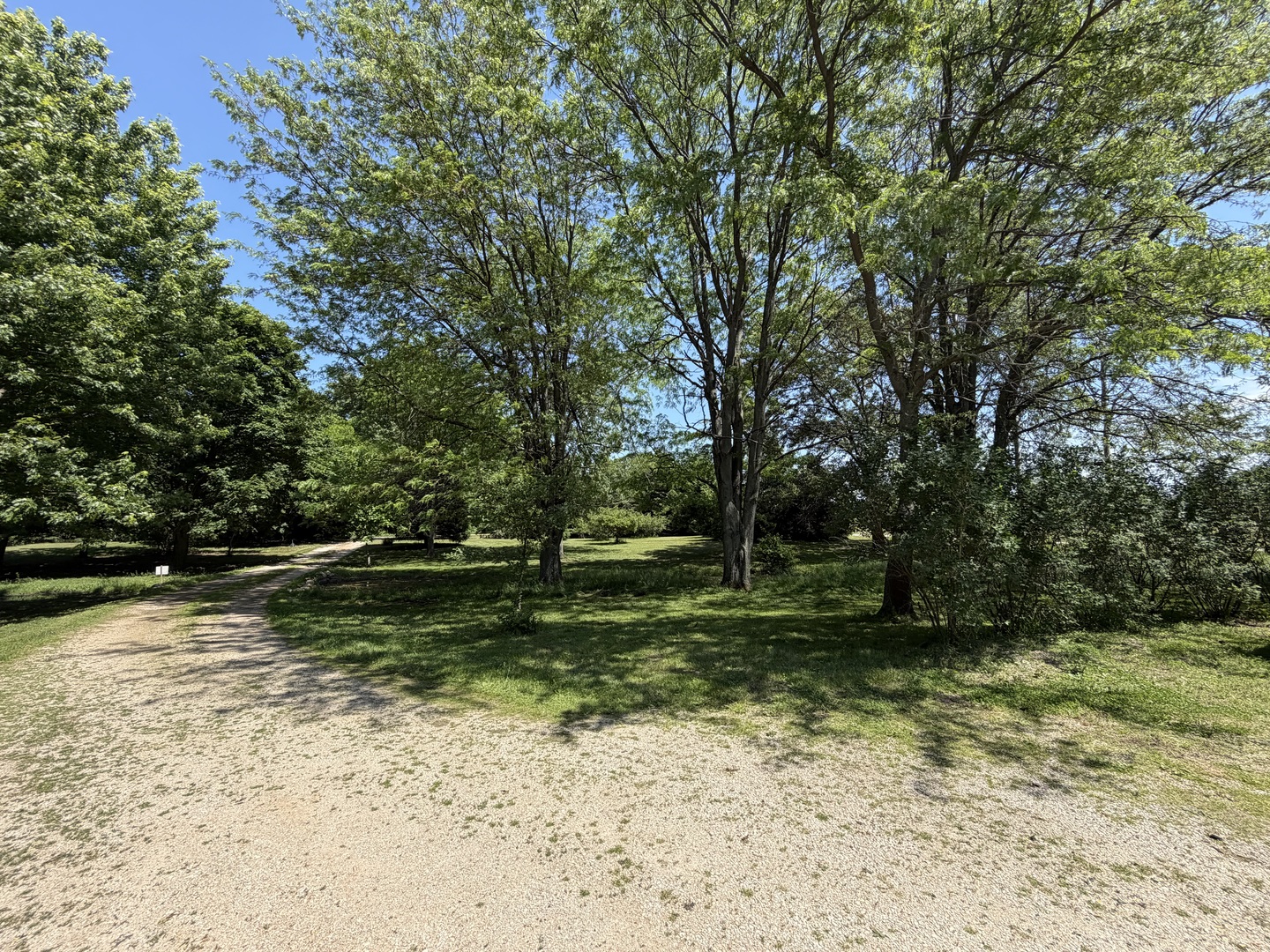 737 A Searls Road Property Photo 6