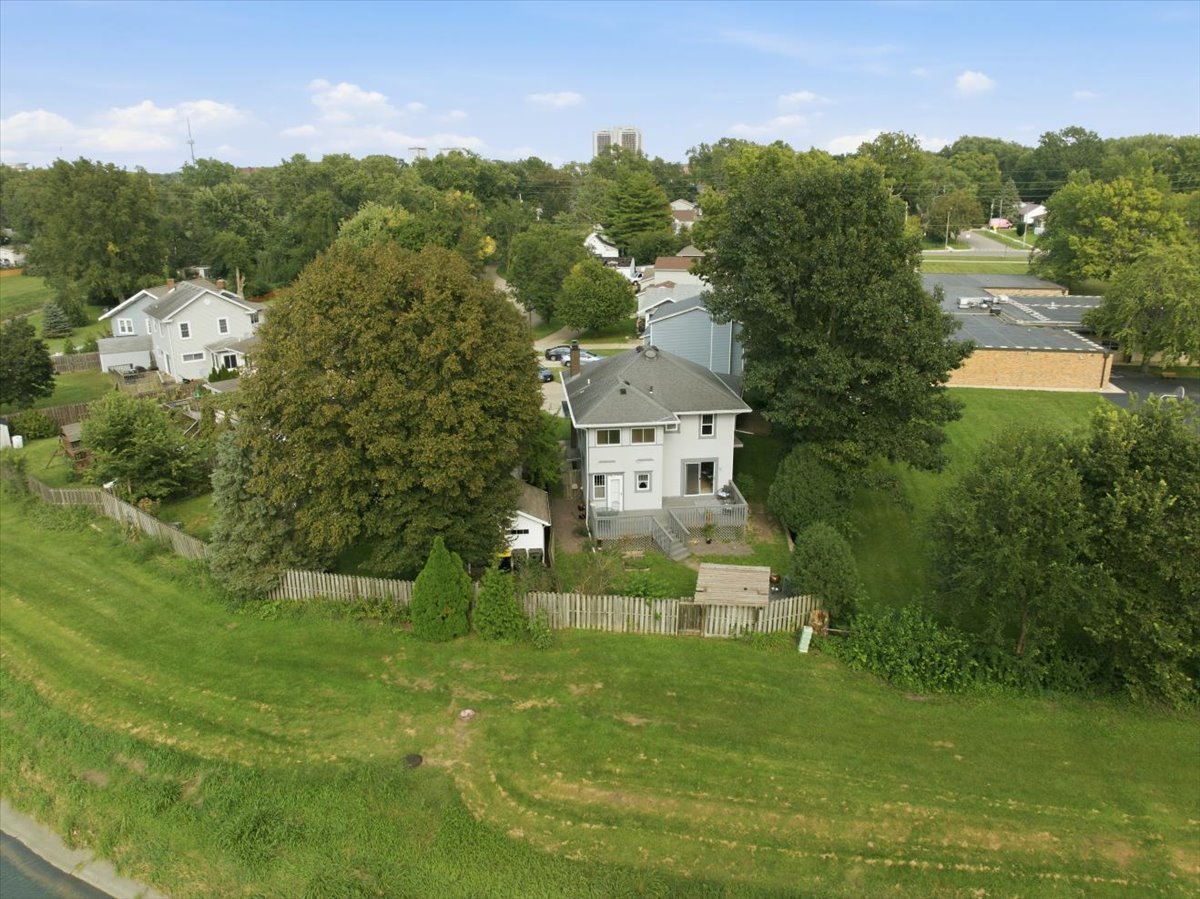 9 Hale Court Property Photo 40