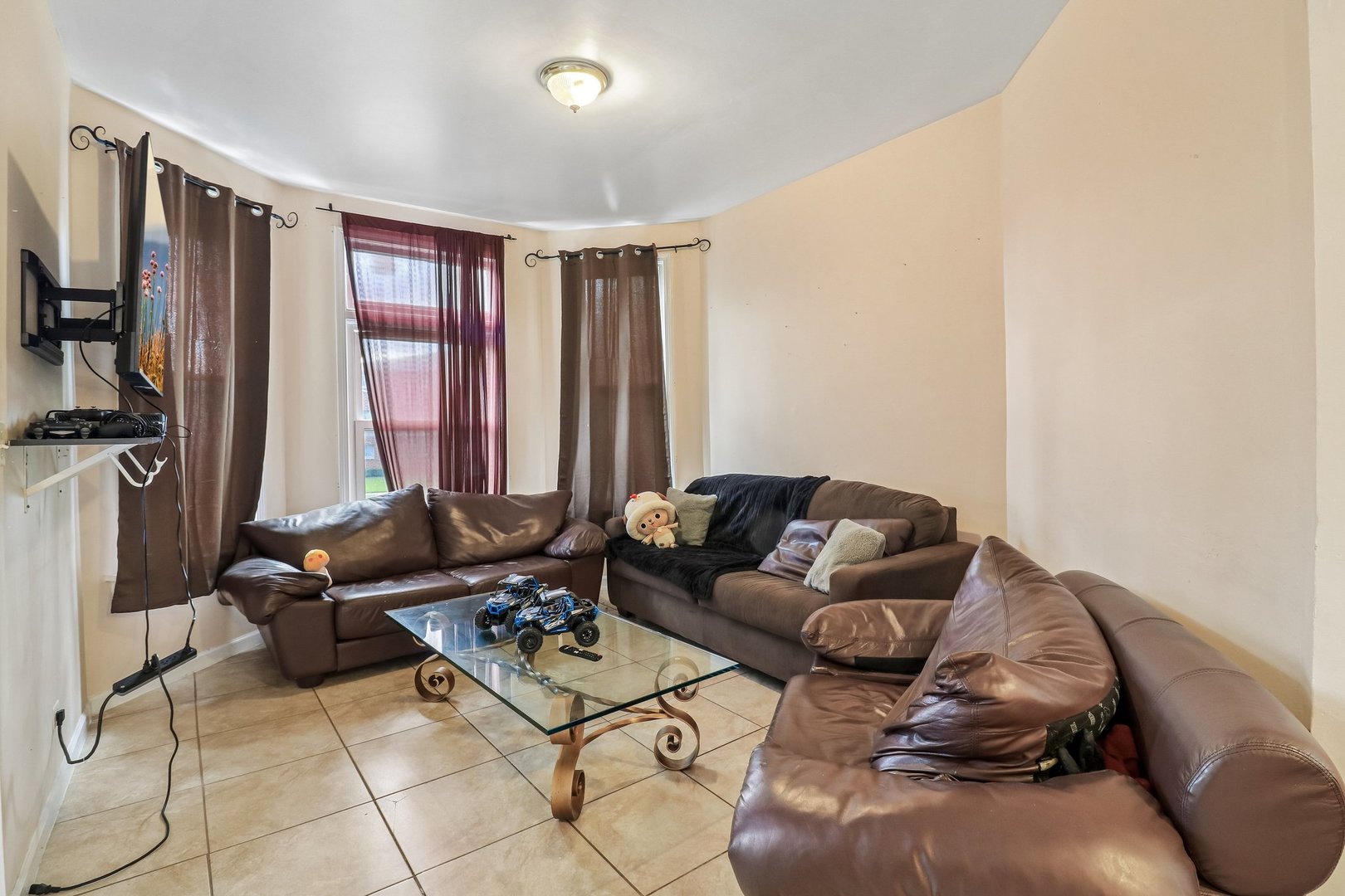 2134 Grove Avenue Property Photo 6