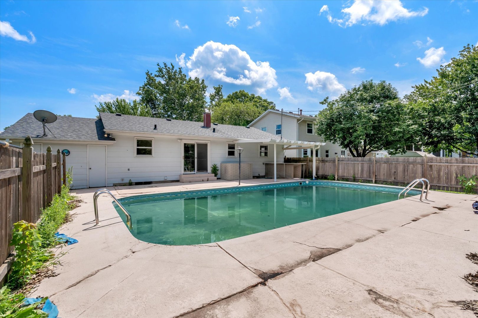 1530 W George Washington Boulevard Property Photo 8