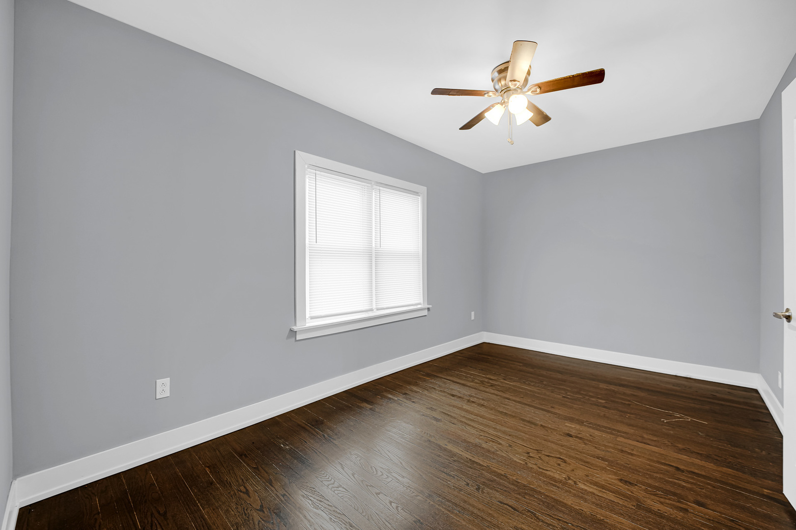 8317 S Aberdeen Street Property Photo 14