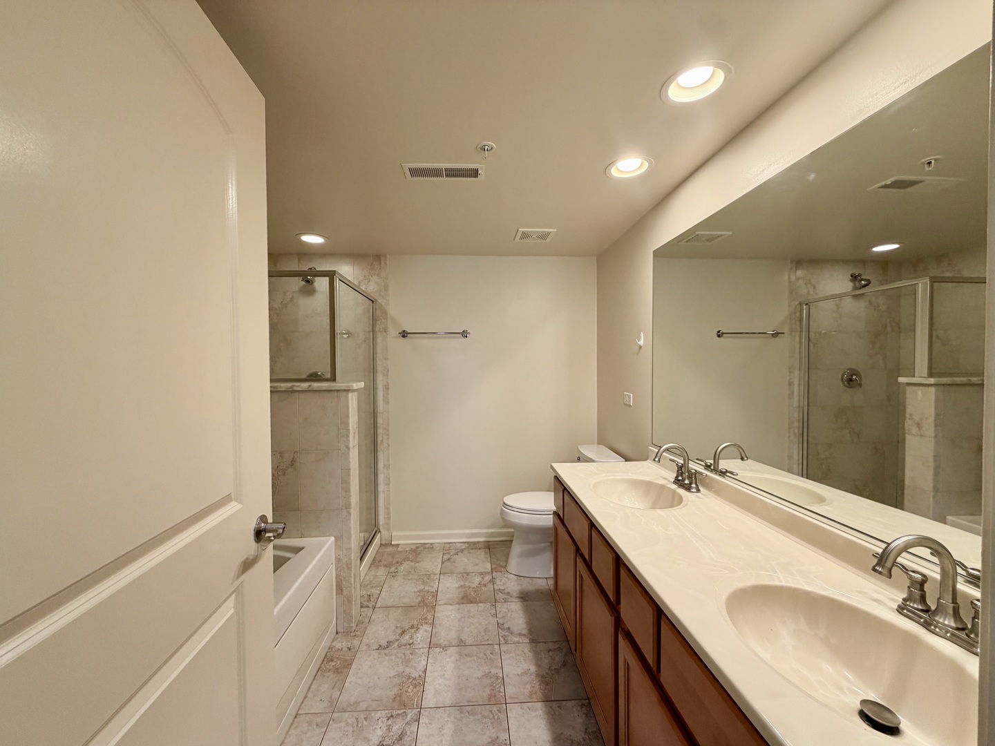4811 N Olcott Avenue 314 Property Photo 15