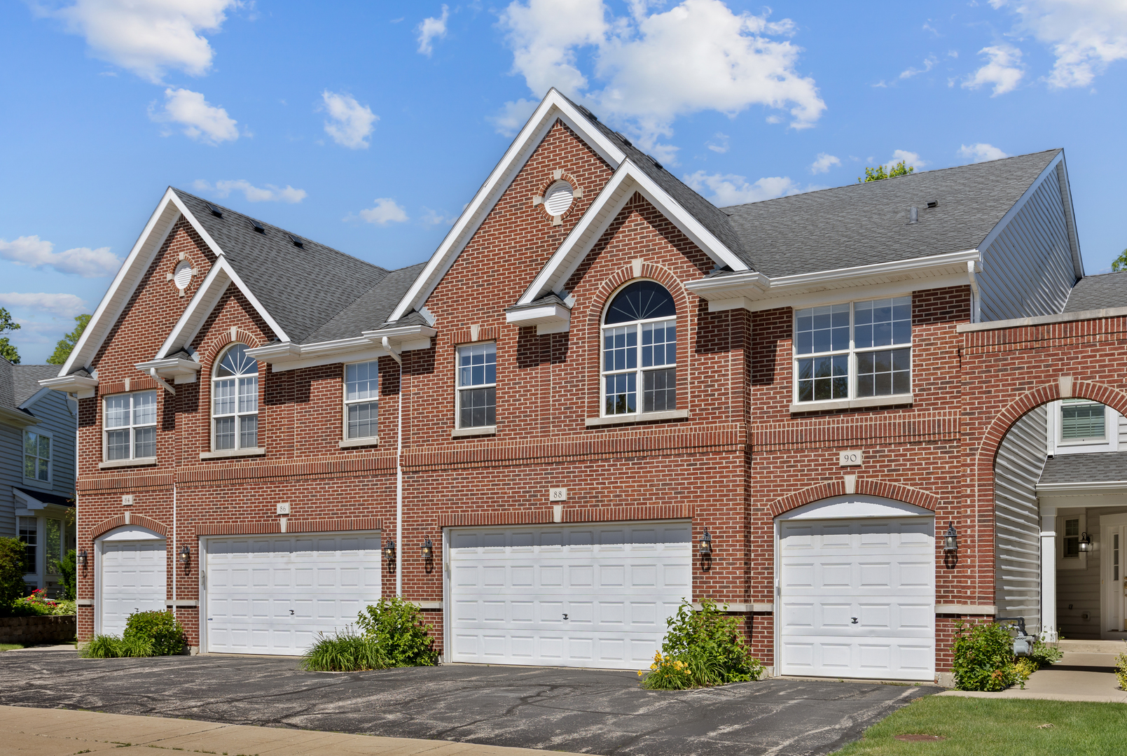 88 Fulbright Lane Property Photo 1