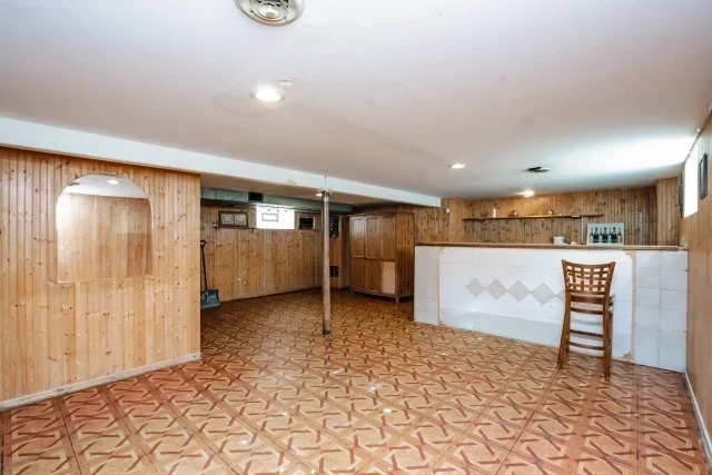3719 W 81st Place Property Photo 2
