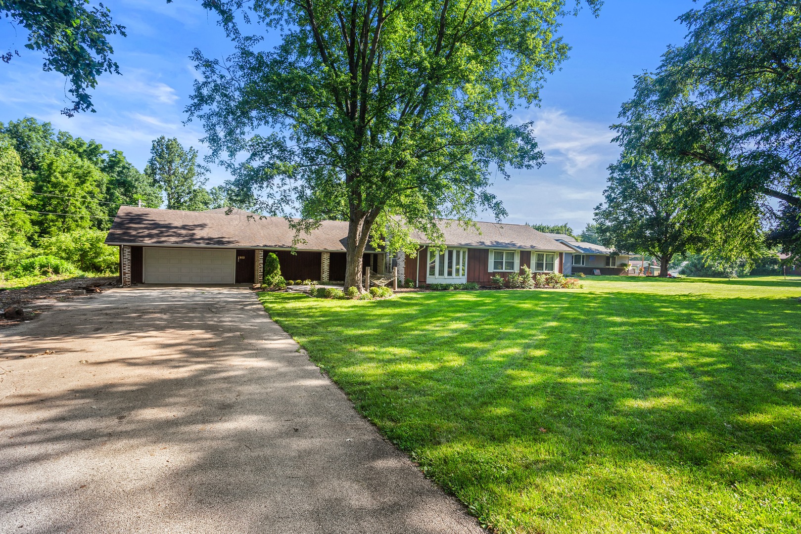2102 Fogel Road Property Photo 3