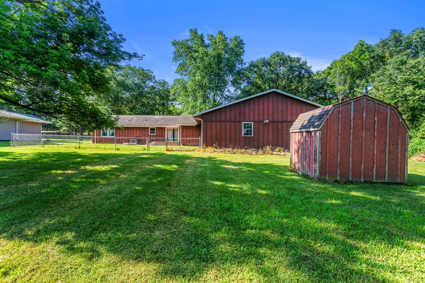 2102 Fogel Road Property Photo 11