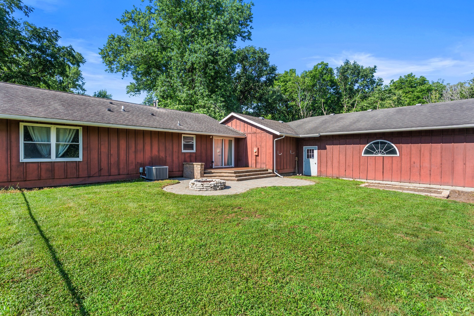 2102 Fogel Road Property Photo 15