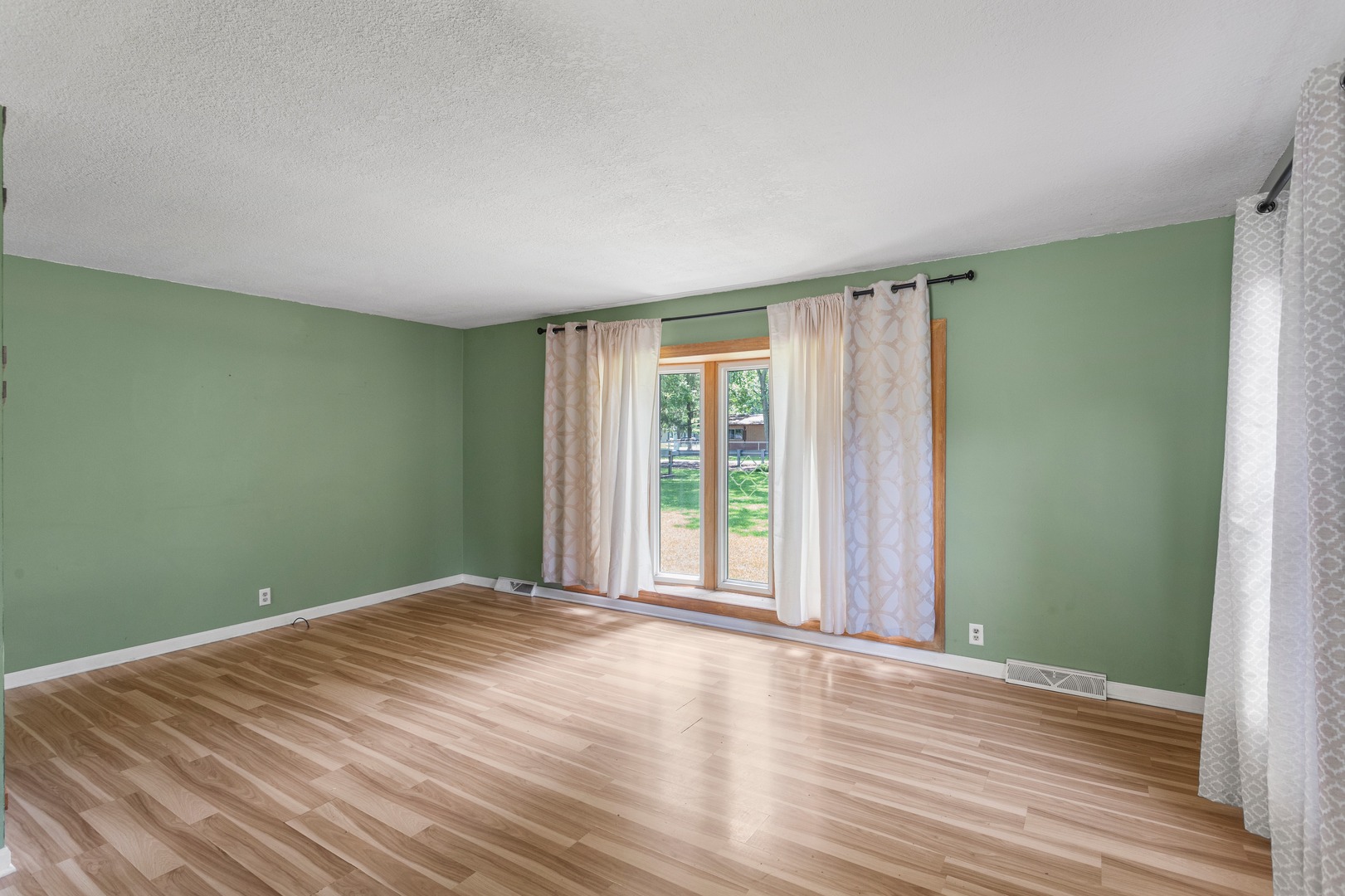 2102 Fogel Road Property Photo 18
