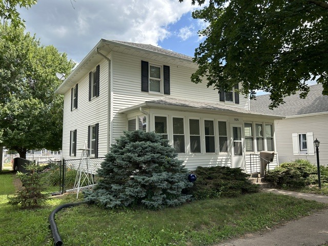 1125 15th Avenue Property Photo 2