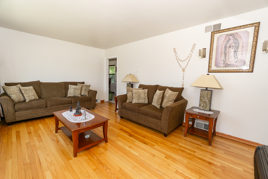 201 S Michigan Avenue Property Photo 3