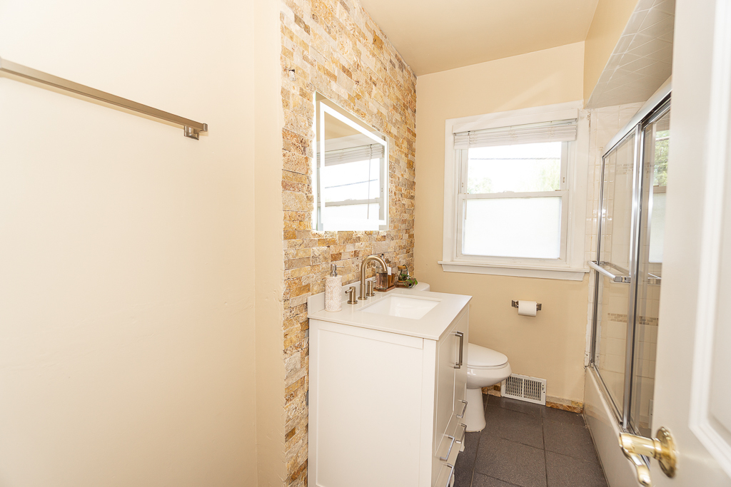 201 S Michigan Avenue Property Photo 16