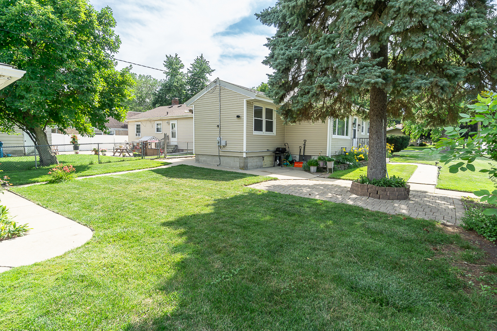 201 S Michigan Avenue Property Photo 27