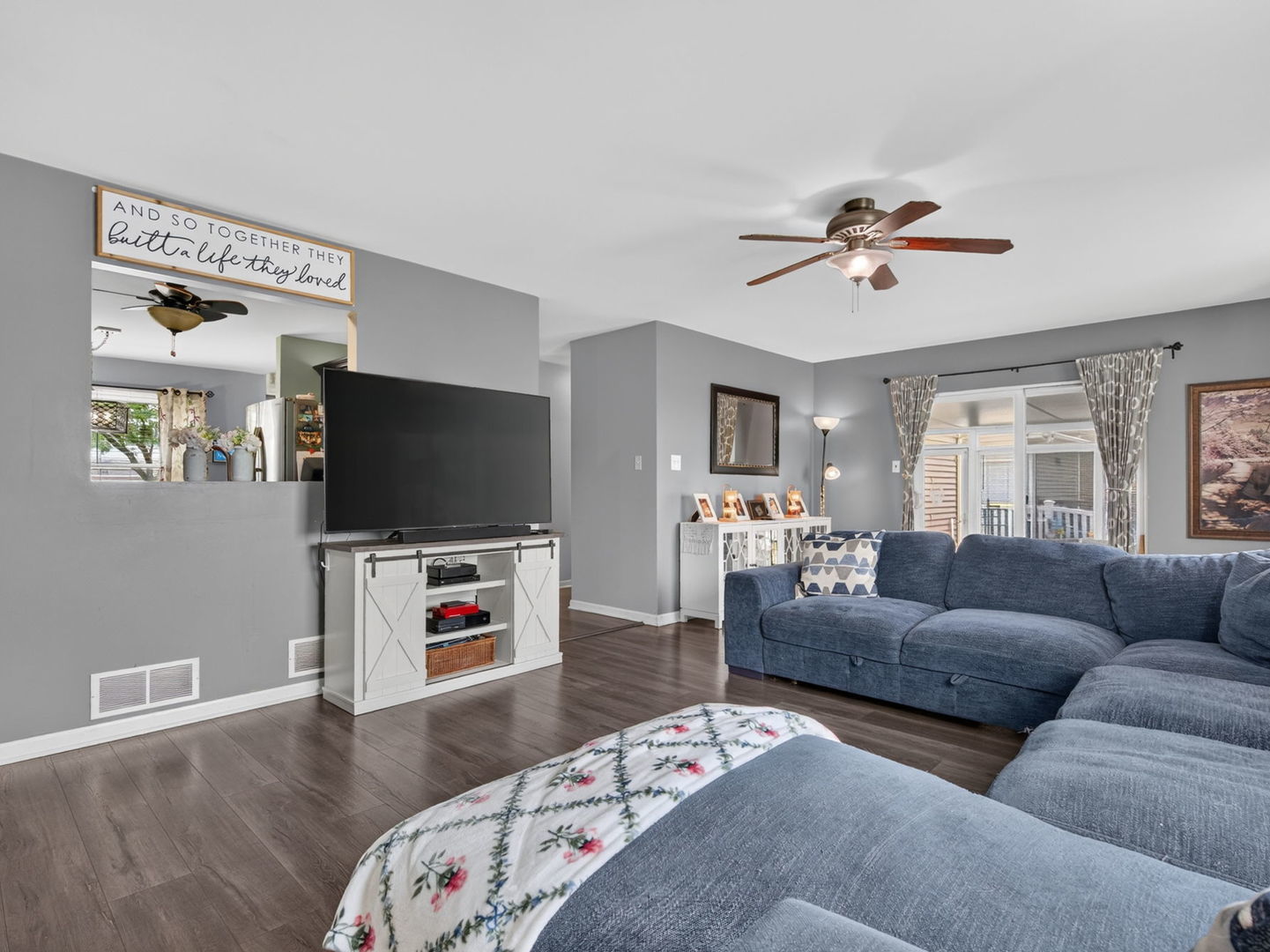 1401 Martin Court Property Photo 4