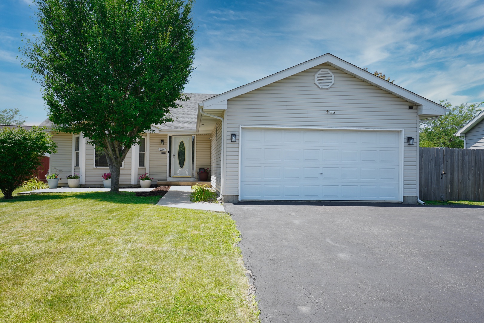 2115 Three Forks Drive Property Photo 1