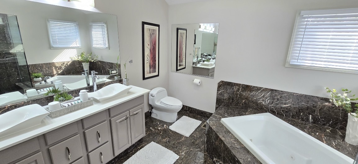 877 John Street Property Photo 27