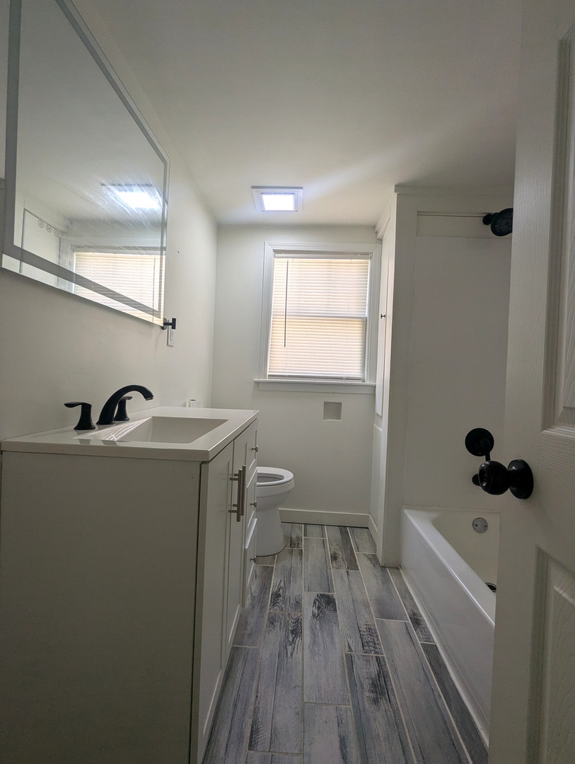 1460 S 6th Avenue Property Photo 11