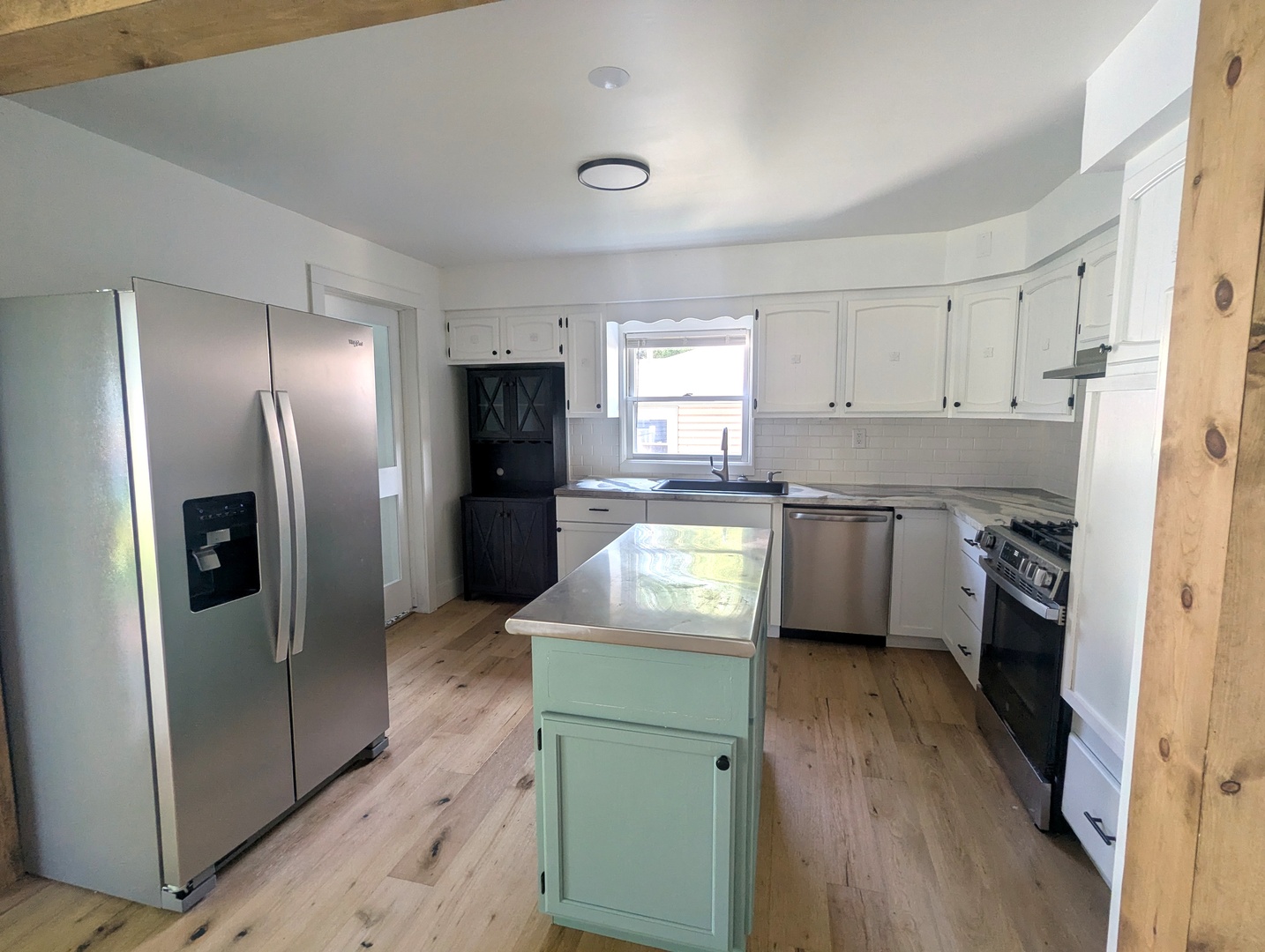1460 S 6th Avenue Property Photo 20
