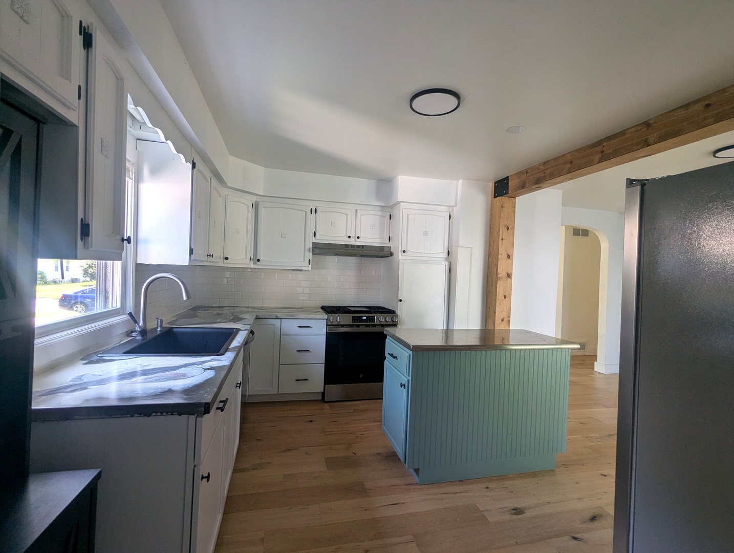 1460 S 6th Avenue Property Photo 22
