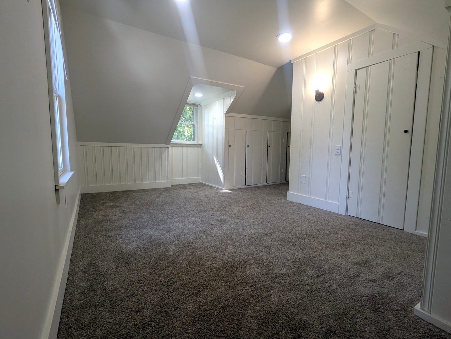 1460 S 6th Avenue Property Photo 29