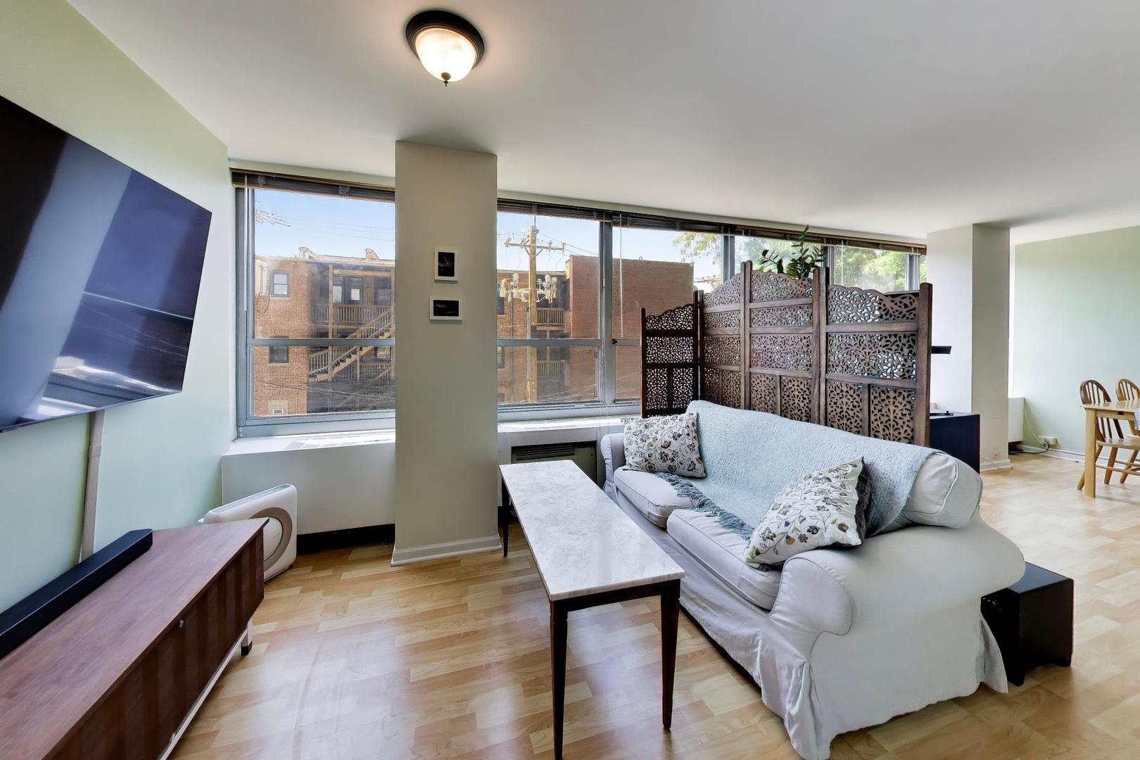 3550 N Lake Shore Drive 228 Property Photo 5