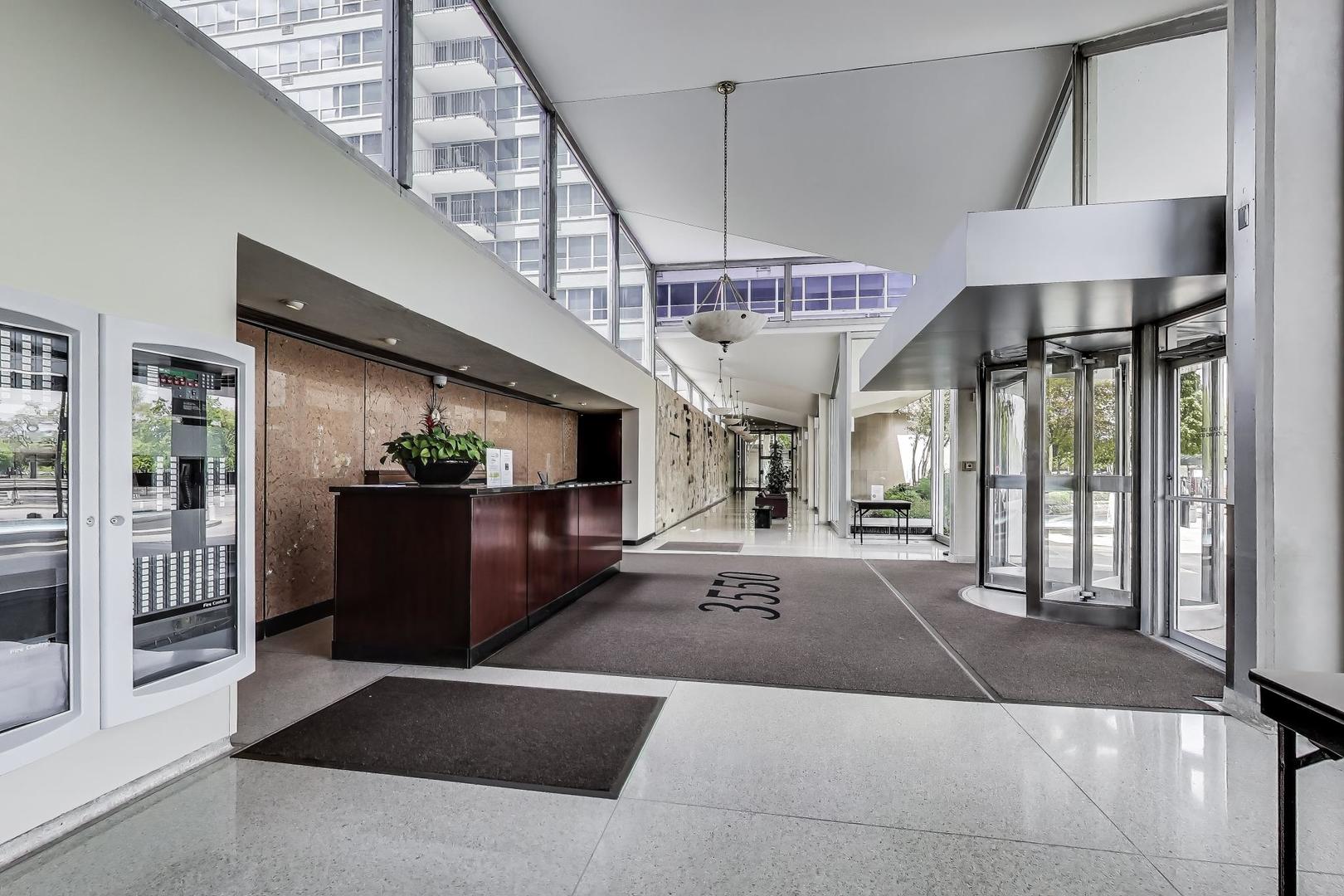 3550 N Lake Shore Drive 228 Property Photo 15