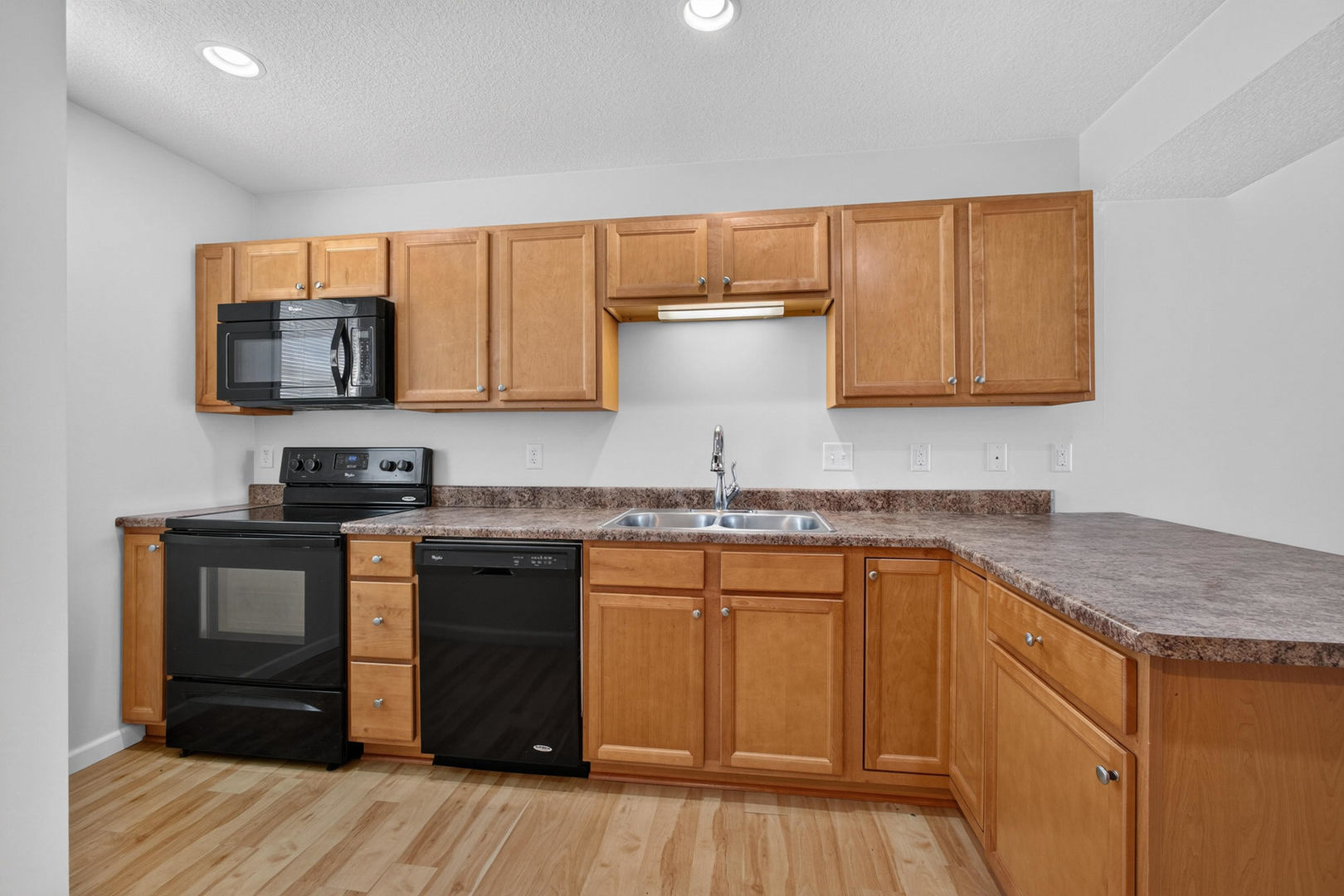 518 Prairie Meadow Drive Property Photo 6