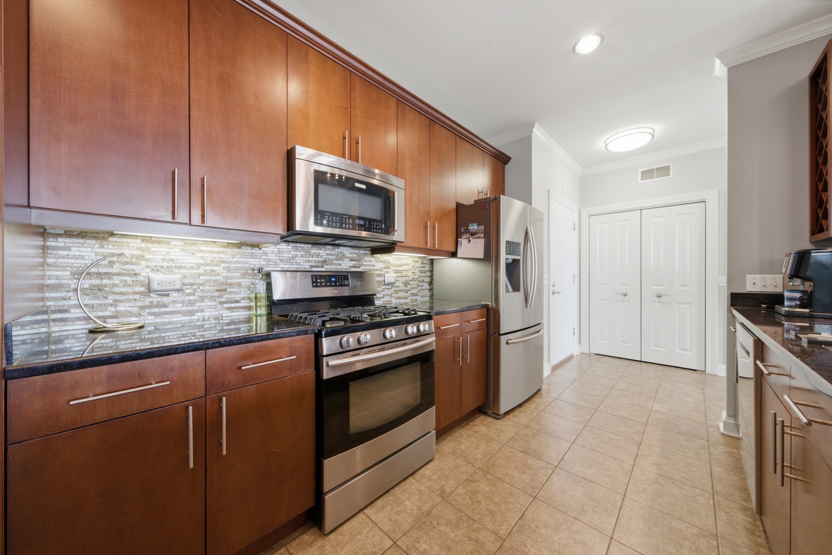 40 Prairie Park Drive 702 Property Photo 14