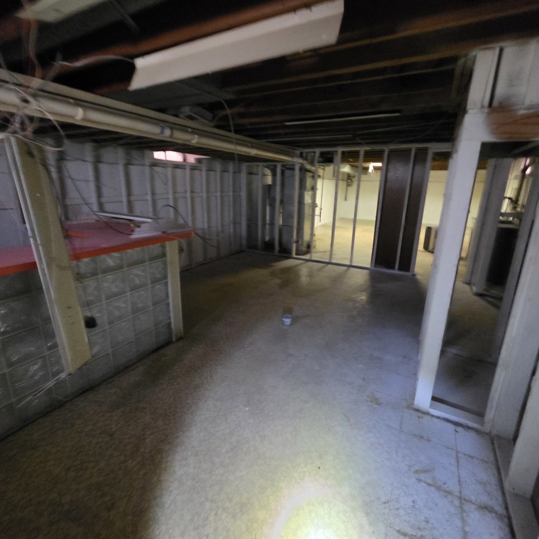 423 W 96th Place Property Photo 13