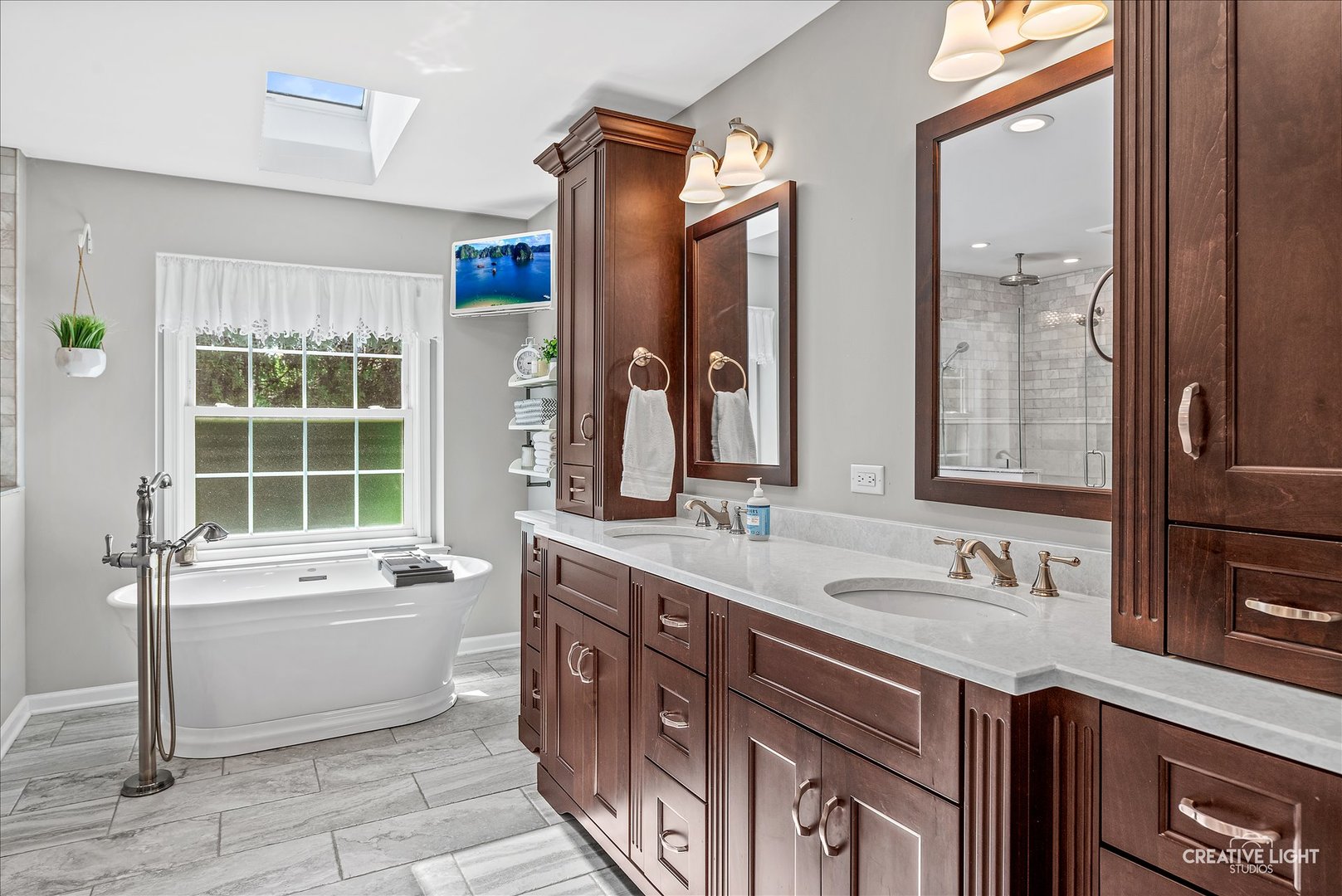 1160 Midwest Lane Property Photo 20