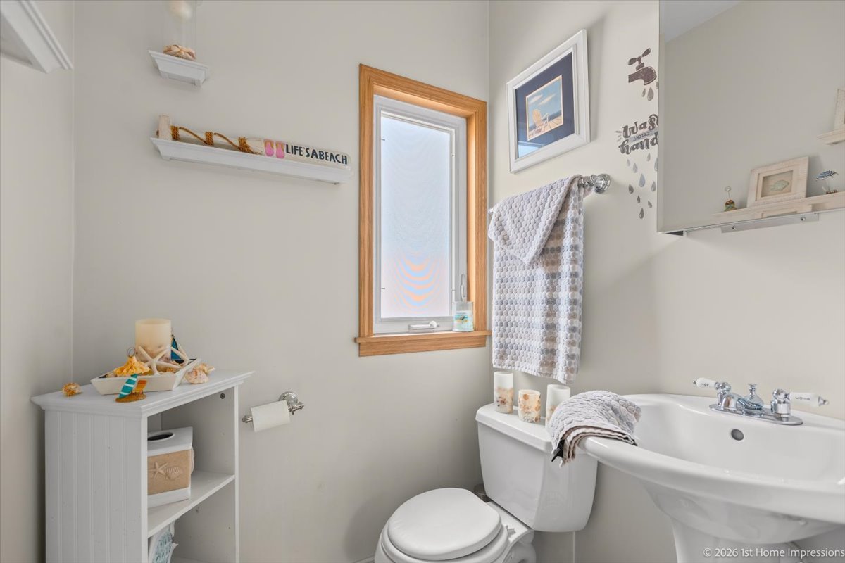 9832 Rutherford Avenue Property Photo 18