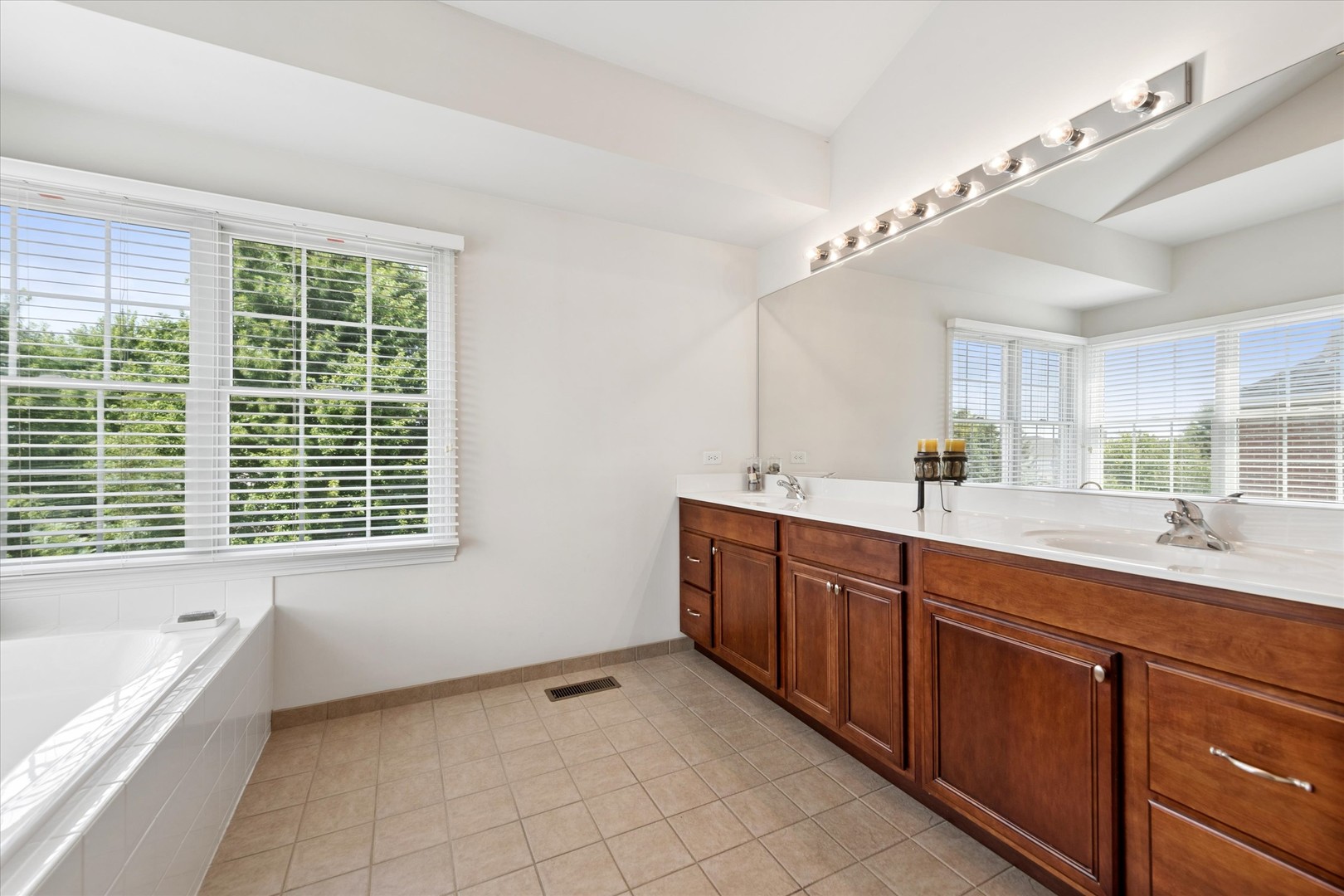 29 Glacier Circle Property Photo 20