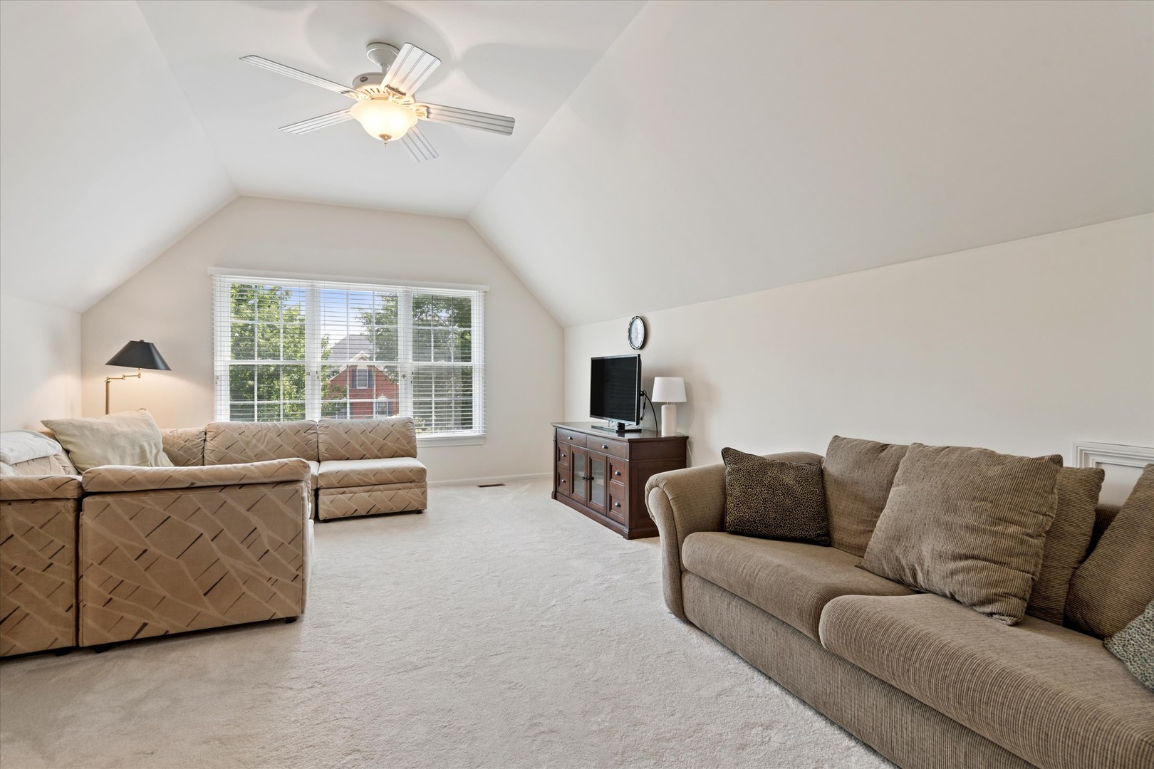 29 Glacier Circle Property Photo 27