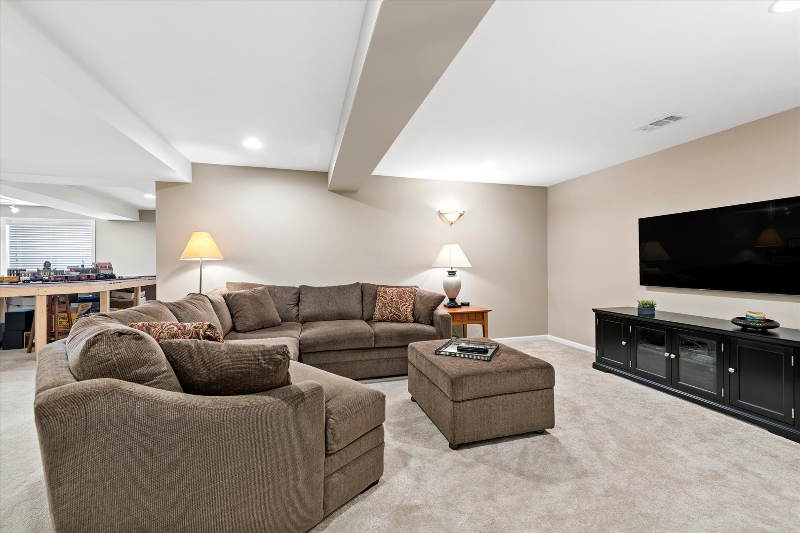 29 Glacier Circle Property Photo 32