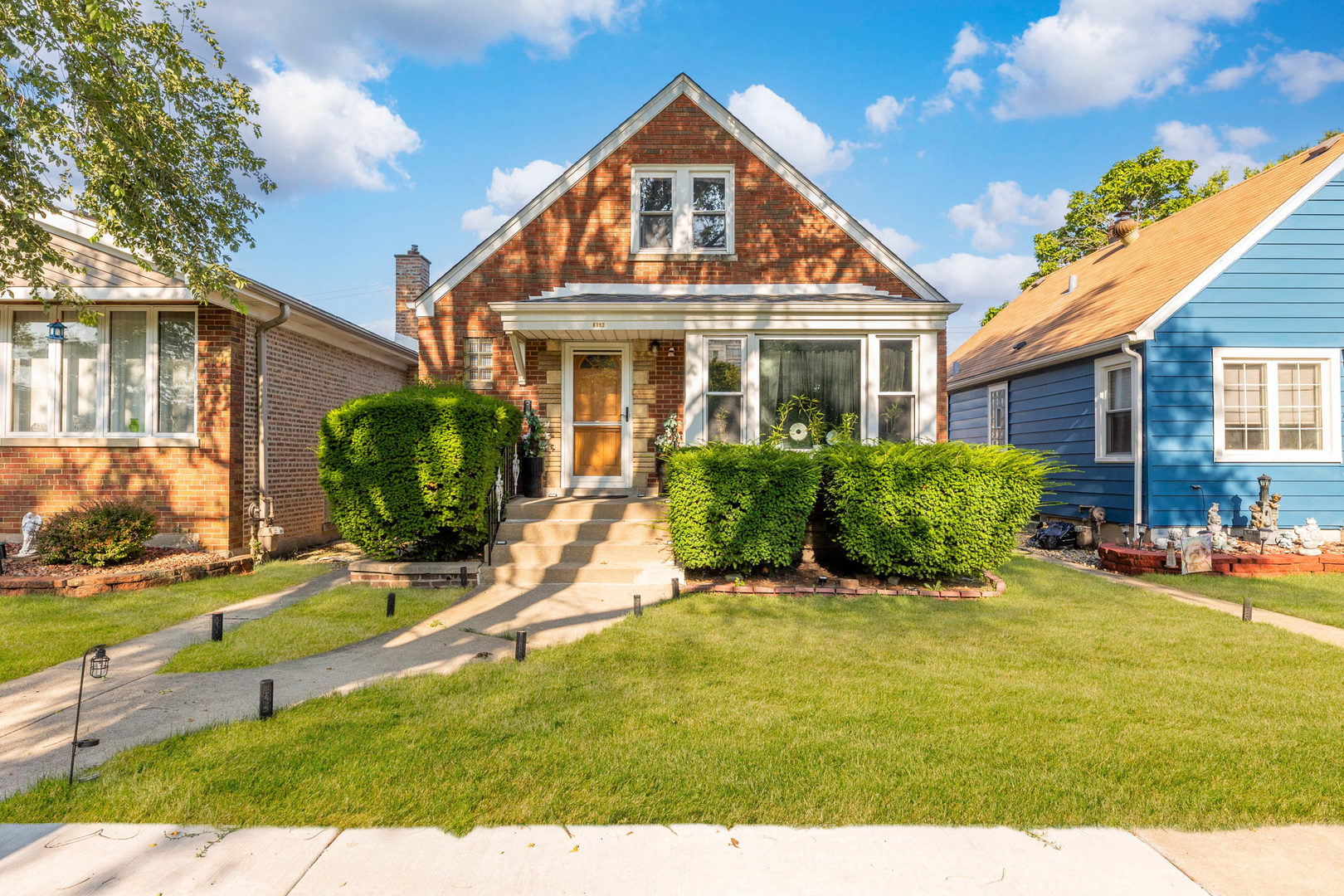 6152 S Mulligan Avenue Property Photo 1
